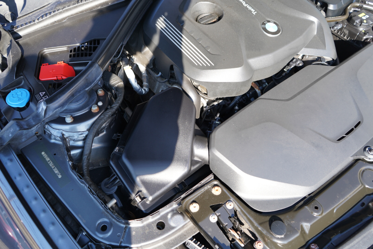 BMW 3 Series 330i xDrive Sports Wagon 2018