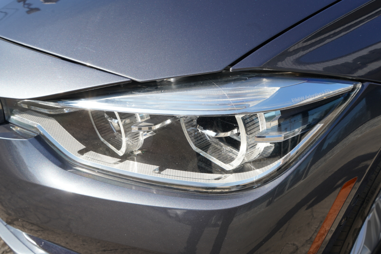 BMW 3 Series 330i xDrive Sports Wagon 2018