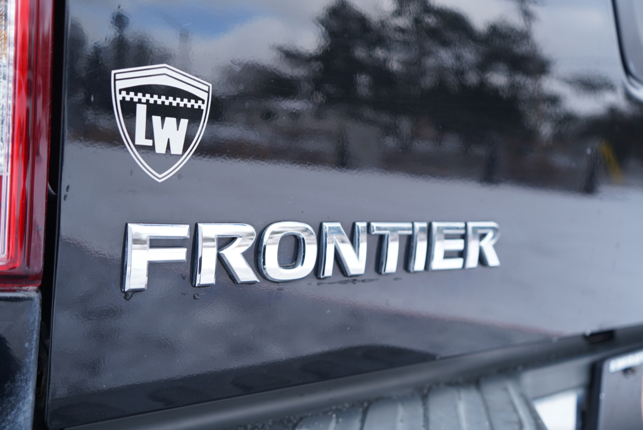 Nissan Frontier King Cab 4x4 SV V6 Auto 2018