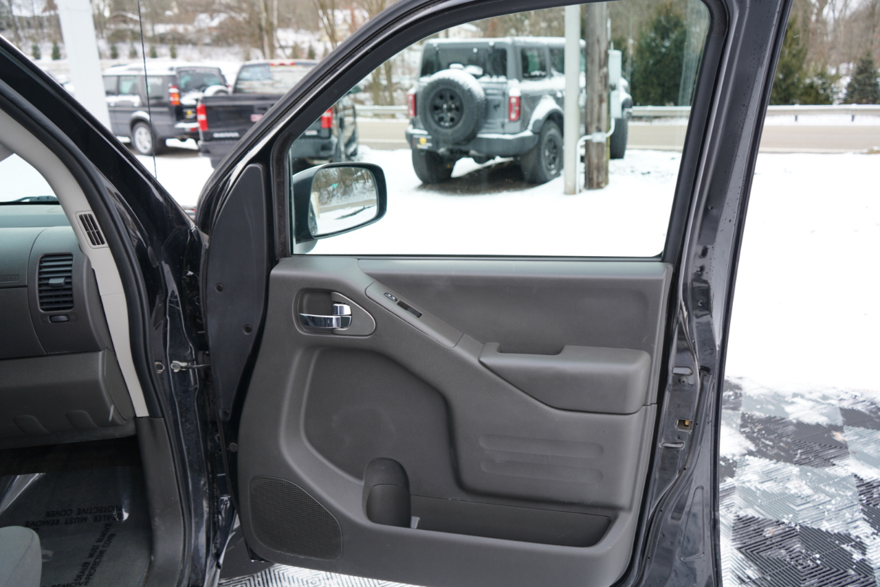 Nissan Frontier King Cab 4x4 SV V6 Auto 2018