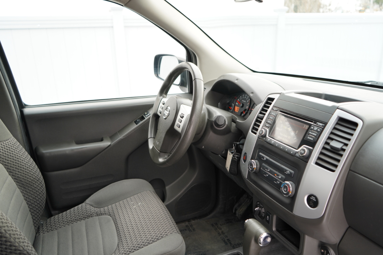 Nissan Frontier King Cab 4x4 SV V6 Auto 2018