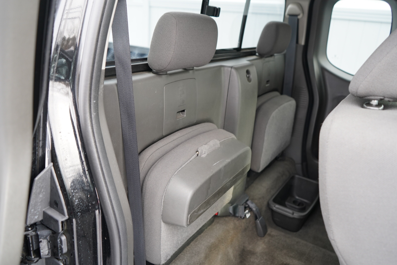 Nissan Frontier King Cab 4x4 SV V6 Auto 2018