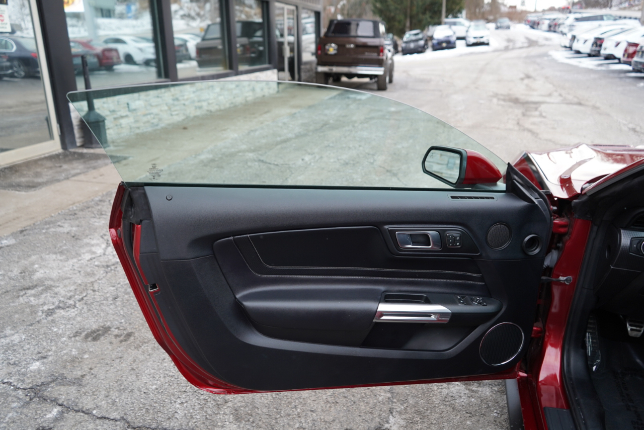 Ford Mustang GT Fastback 2018