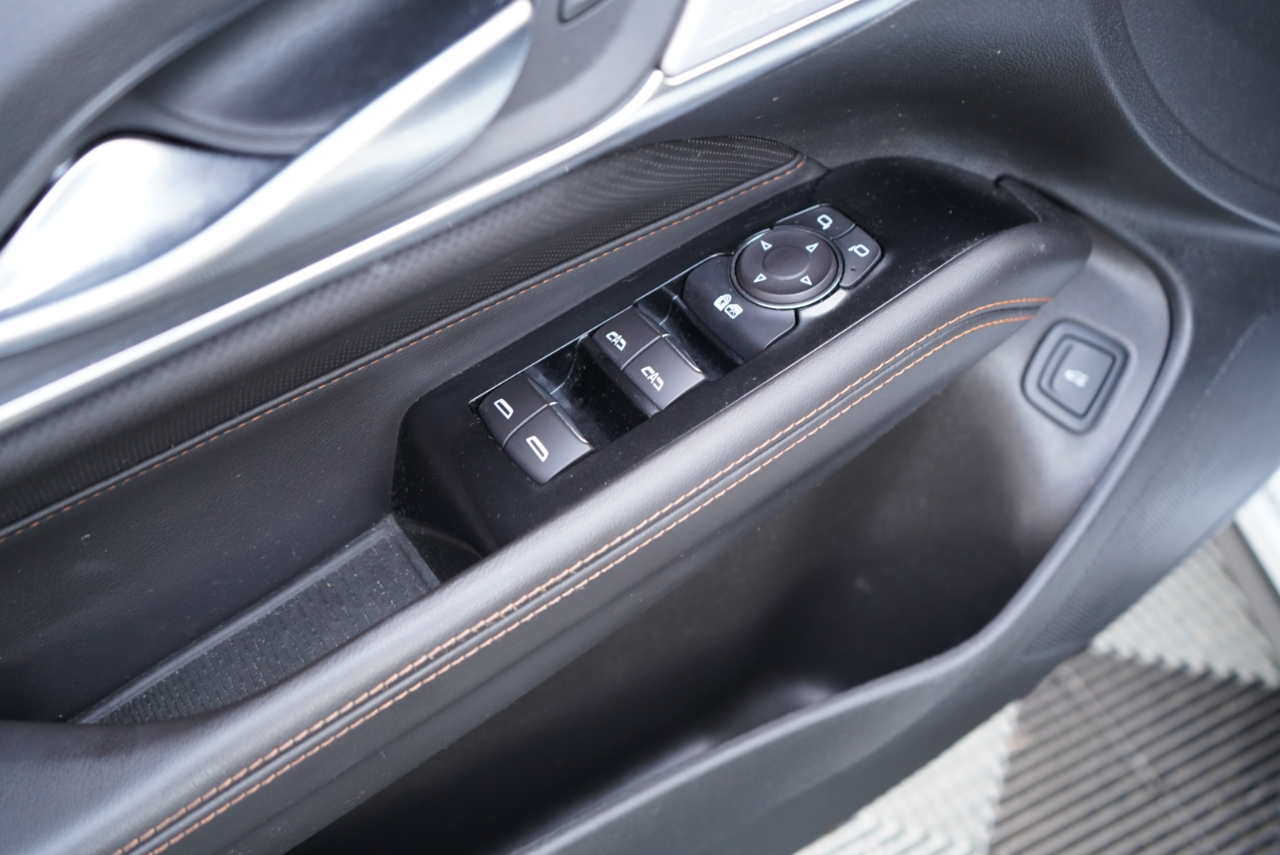 Cadillac CT4 4dr Sdn V-Series 2021