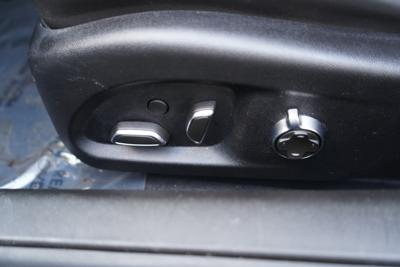 Cadillac CT4 4dr Sdn V-Series 2021