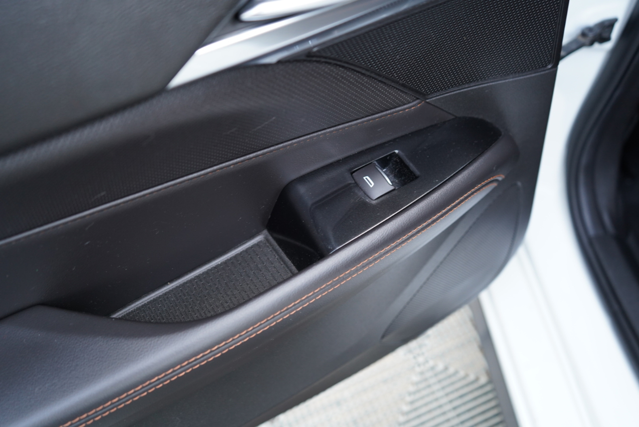 Cadillac CT4 4dr Sdn V-Series 2021