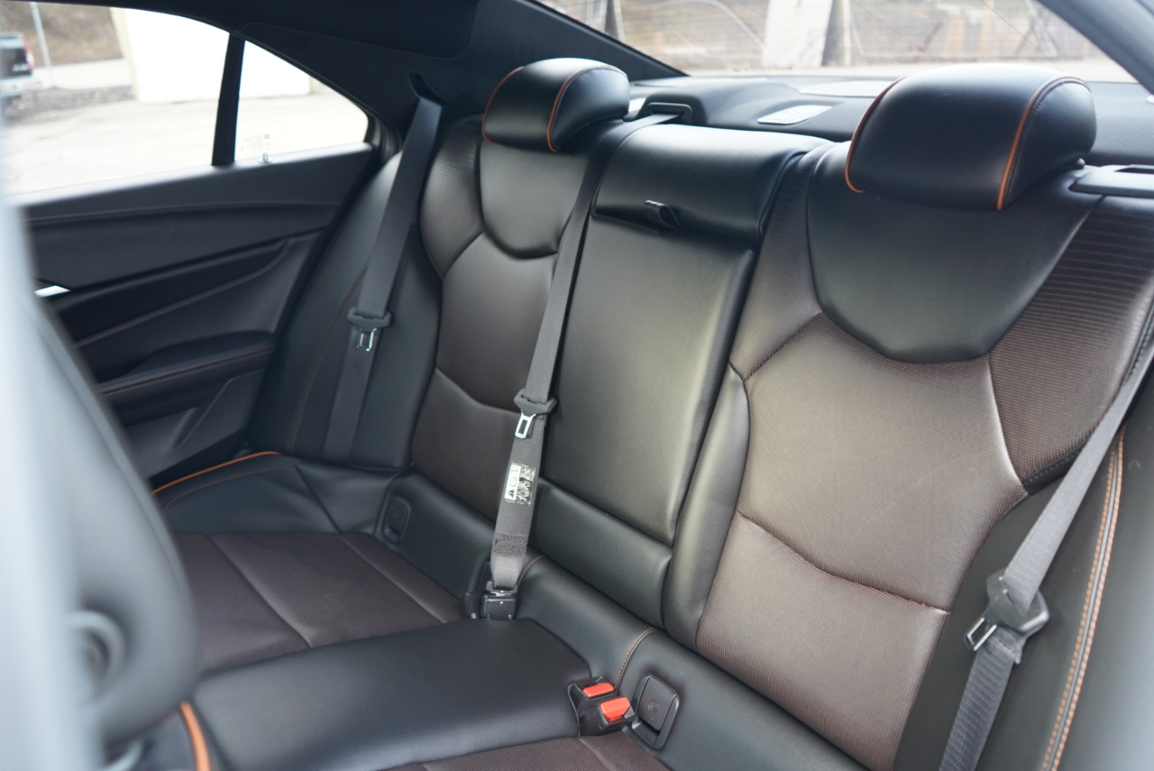 Cadillac CT4 4dr Sdn V-Series 2021