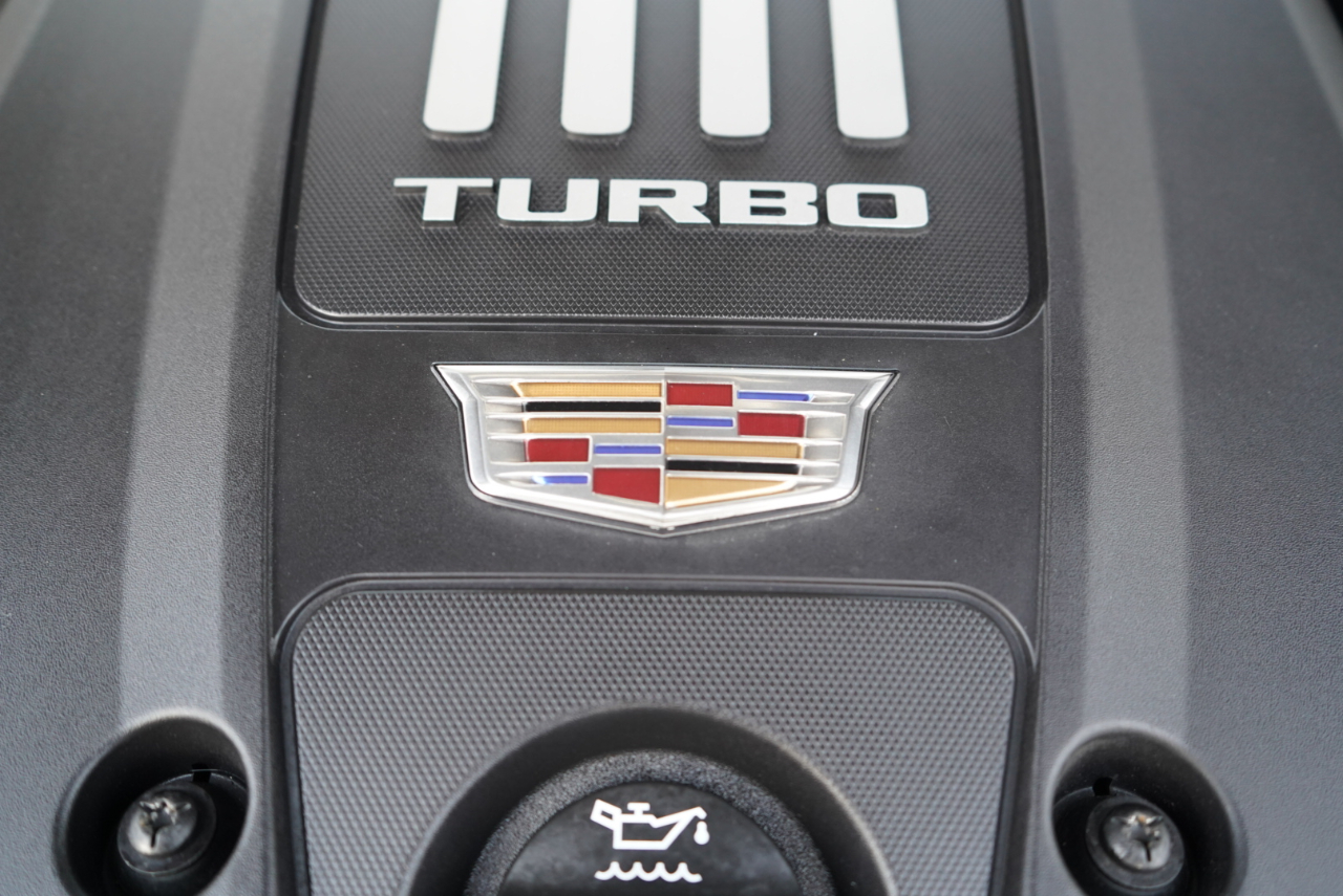 Cadillac CT4 4dr Sdn V-Series 2021