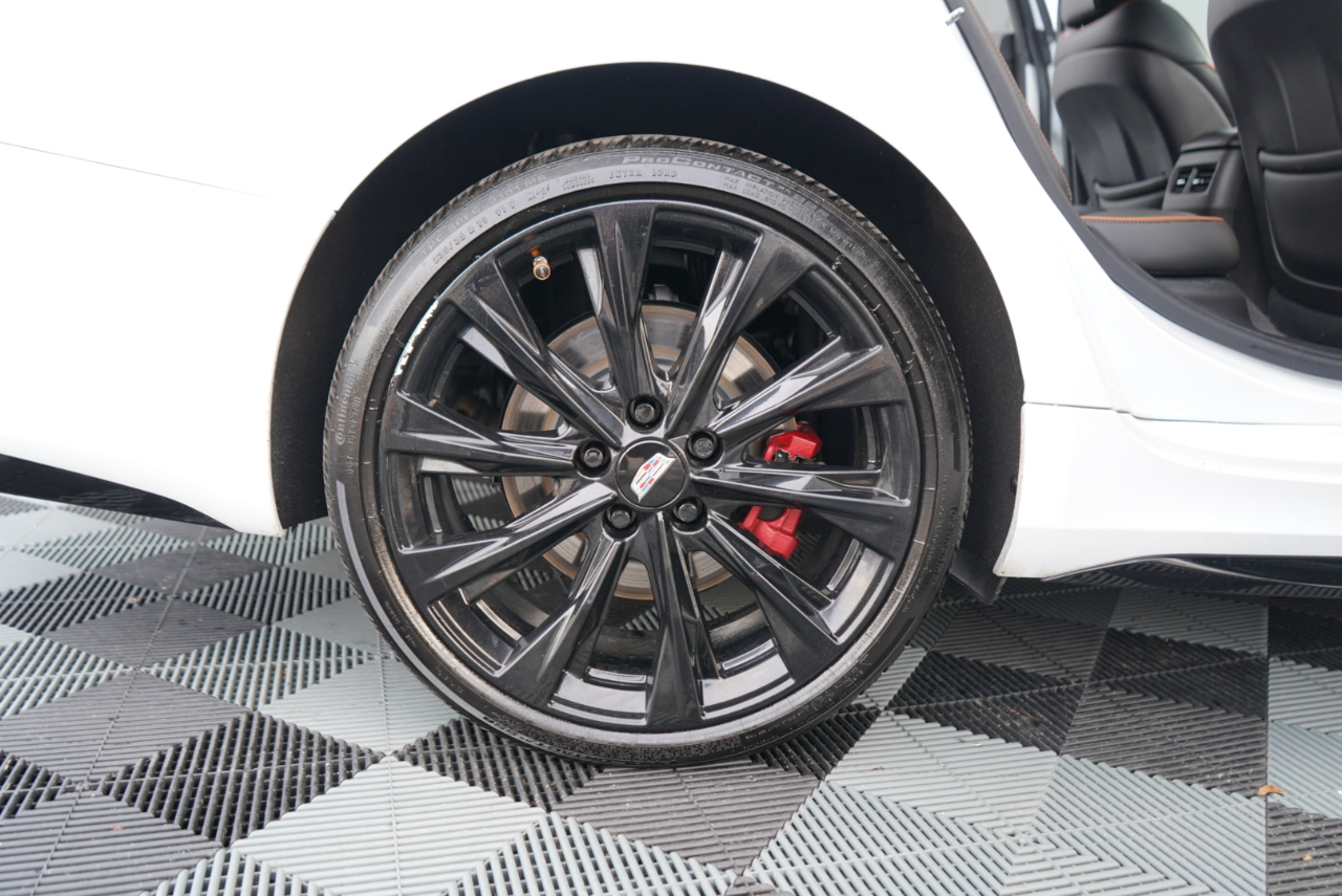 Cadillac CT4 4dr Sdn V-Series 2021