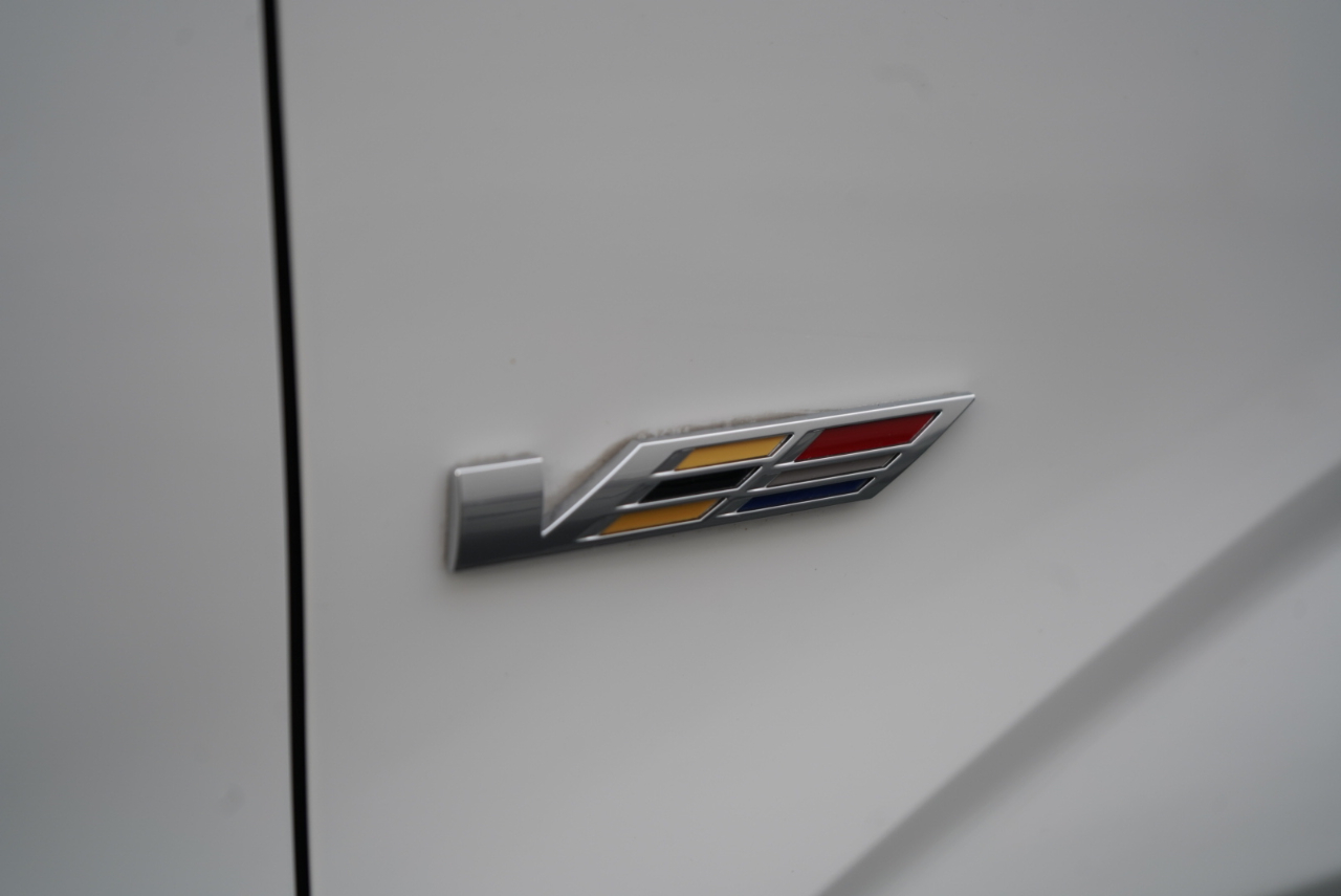 Cadillac CT4 4dr Sdn V-Series 2021