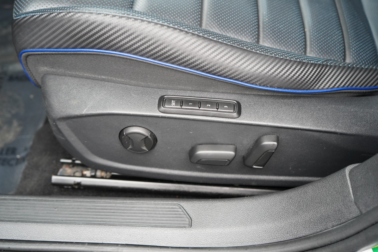 Volkswagen Golf R 2.0T DSG 2022