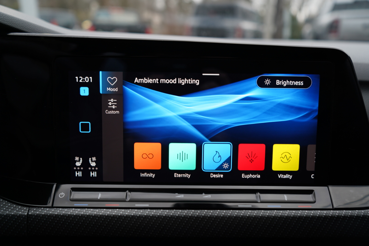 Volkswagen Golf R 2.0T DSG 2022