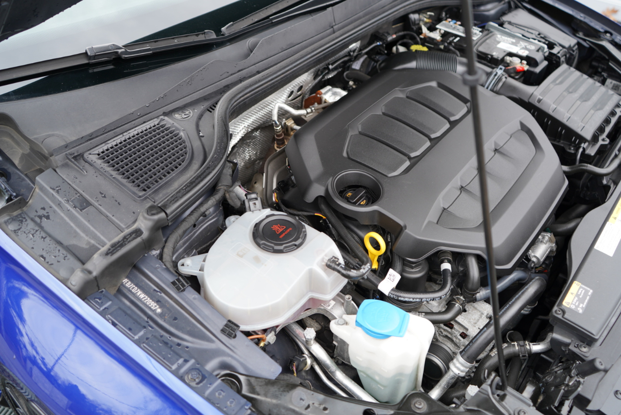 Volkswagen Golf R 2.0T DSG 2022