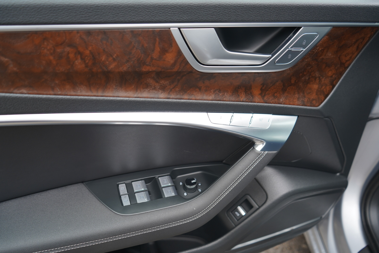 Audi A6 Premium Plus 55 TFSI quattro 2020