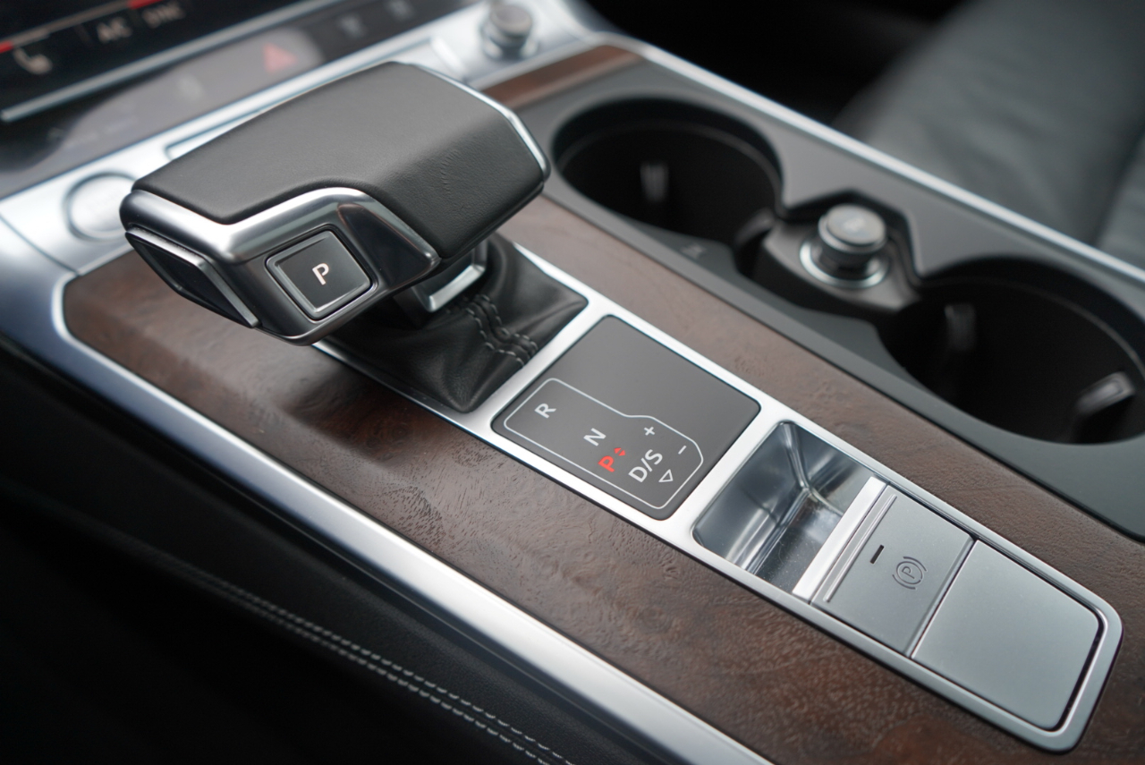 Audi A6 Premium Plus 55 TFSI quattro 2020