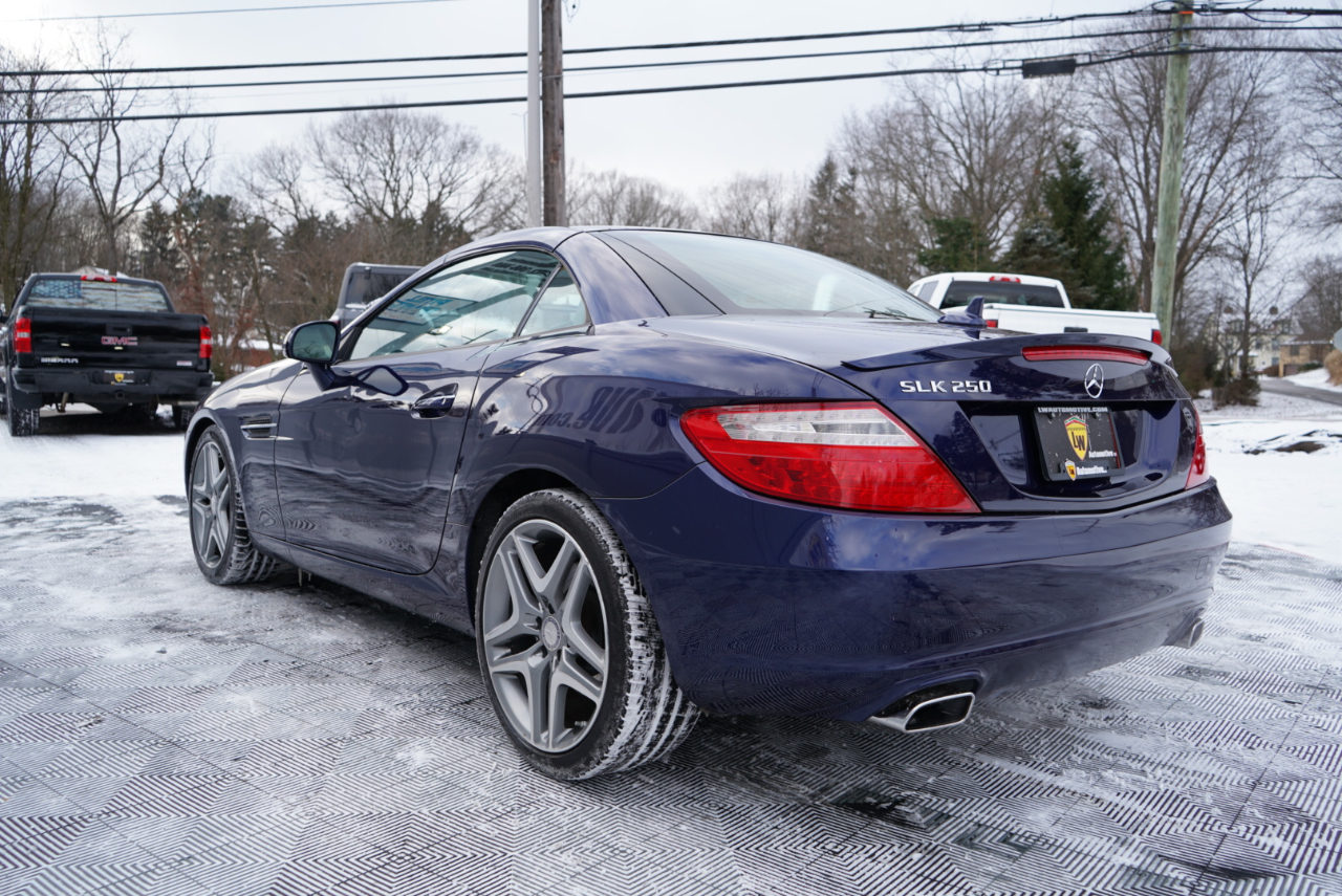 Mercedes-Benz SLK-Class 2dr Roadster SLK 250 2015