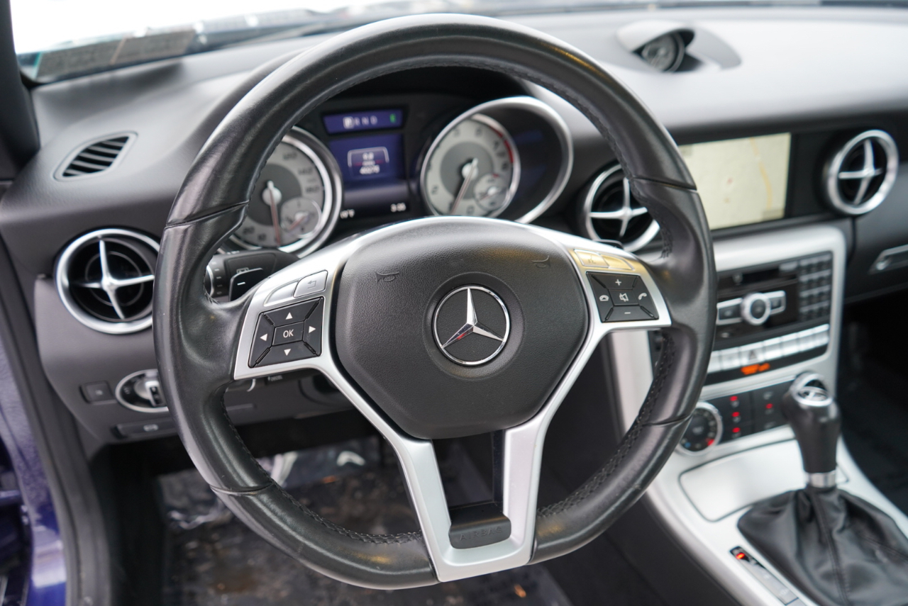 Mercedes-Benz SLK-Class 2dr Roadster SLK 250 2015