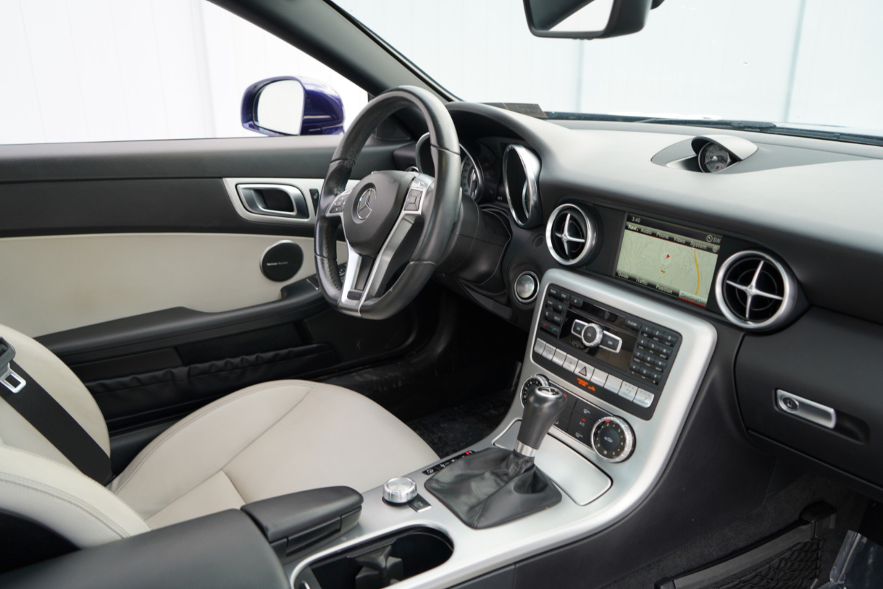 Mercedes-Benz SLK-Class 2dr Roadster SLK 250 2015