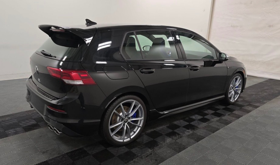Volkswagen Golf R 2.0T Manual 2024