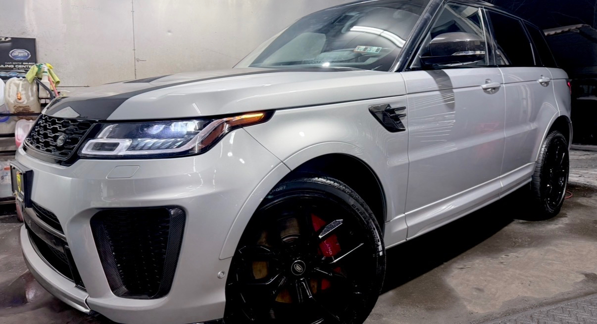 Land Rover Range Rover Sport V8 Supercharged SVR 2019