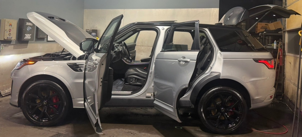 Land Rover Range Rover Sport V8 Supercharged SVR 2019