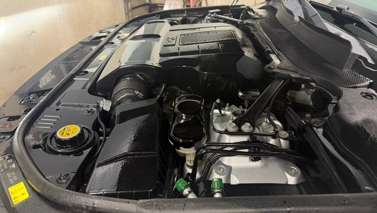 Land Rover Range Rover Sport V8 Supercharged SVR 2019