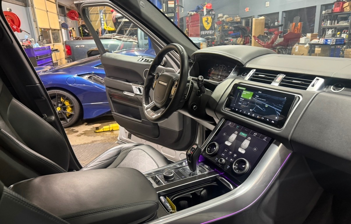 Land Rover Range Rover Sport V8 Supercharged SVR 2019