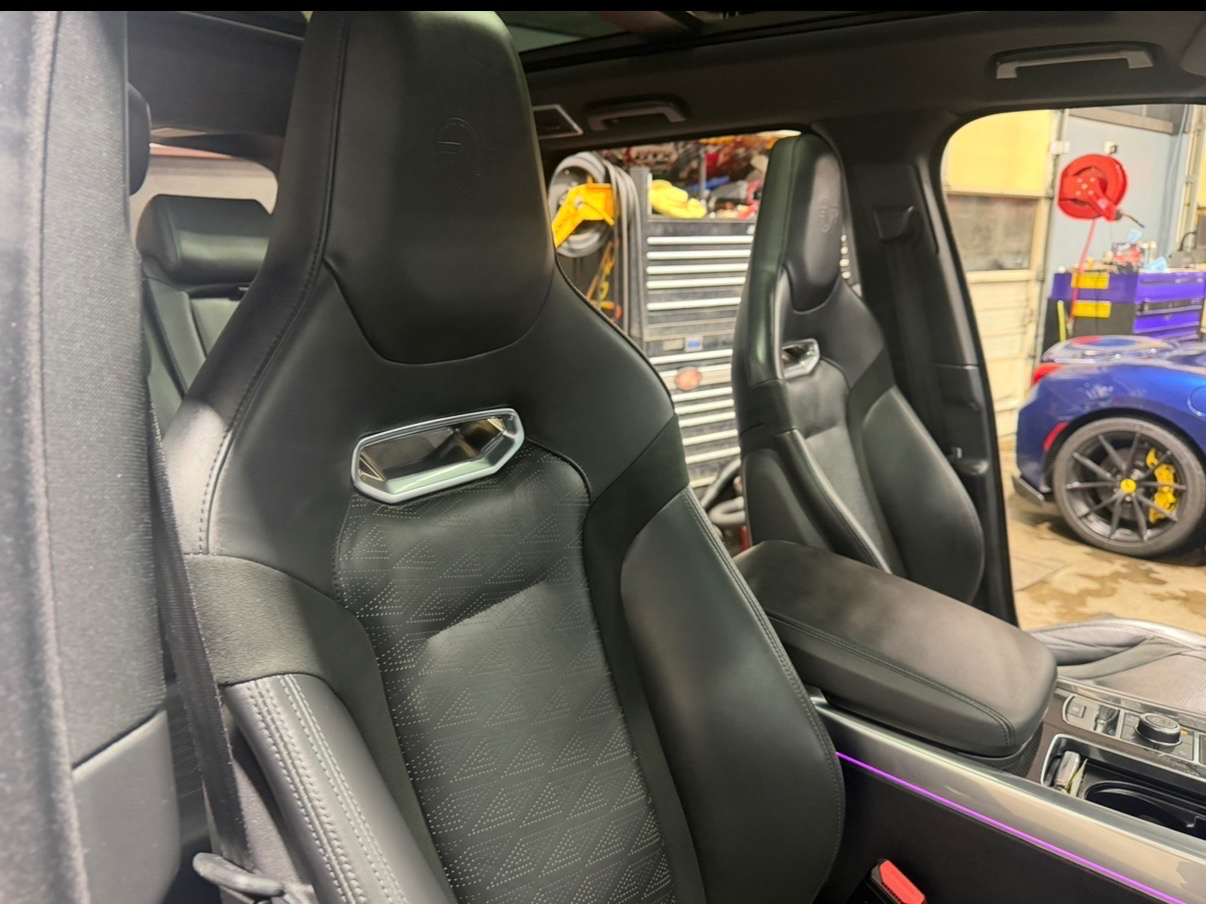 Land Rover Range Rover Sport V8 Supercharged SVR 2019