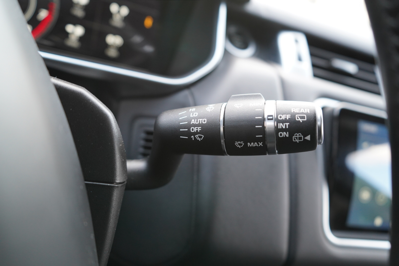 Land Rover Range Rover Sport V8 Supercharged SVR 2019