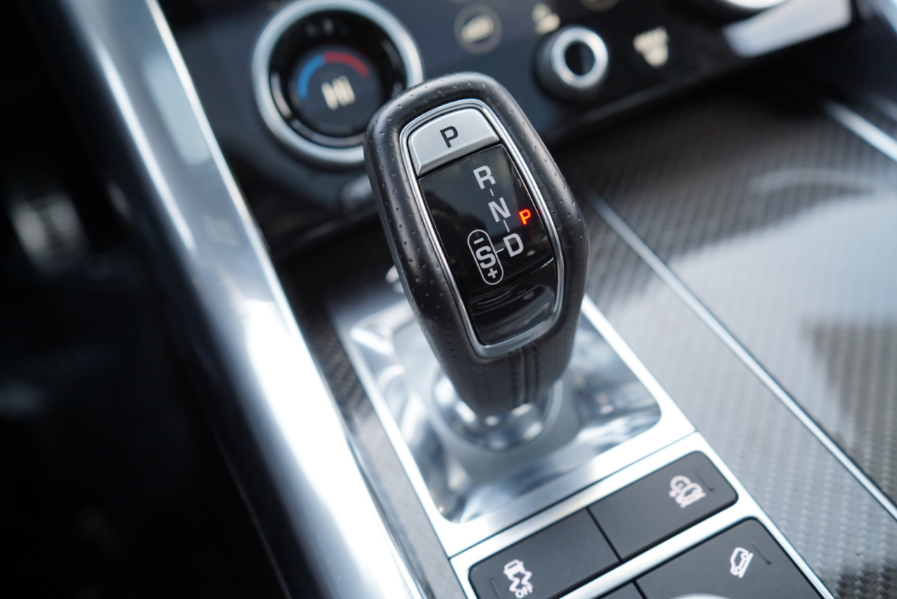 Land Rover Range Rover Sport V8 Supercharged SVR 2019