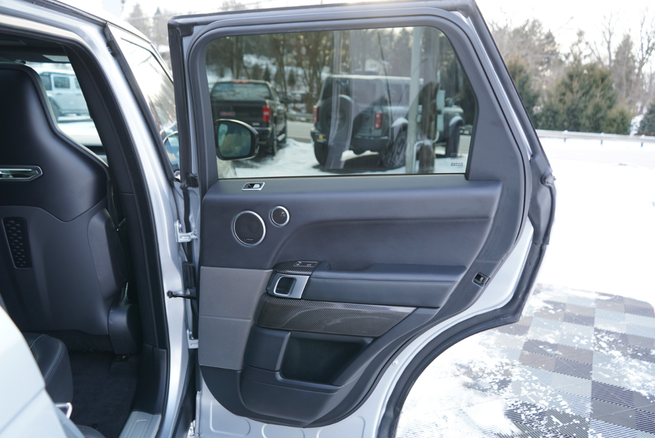 Land Rover Range Rover Sport V8 Supercharged SVR 2019