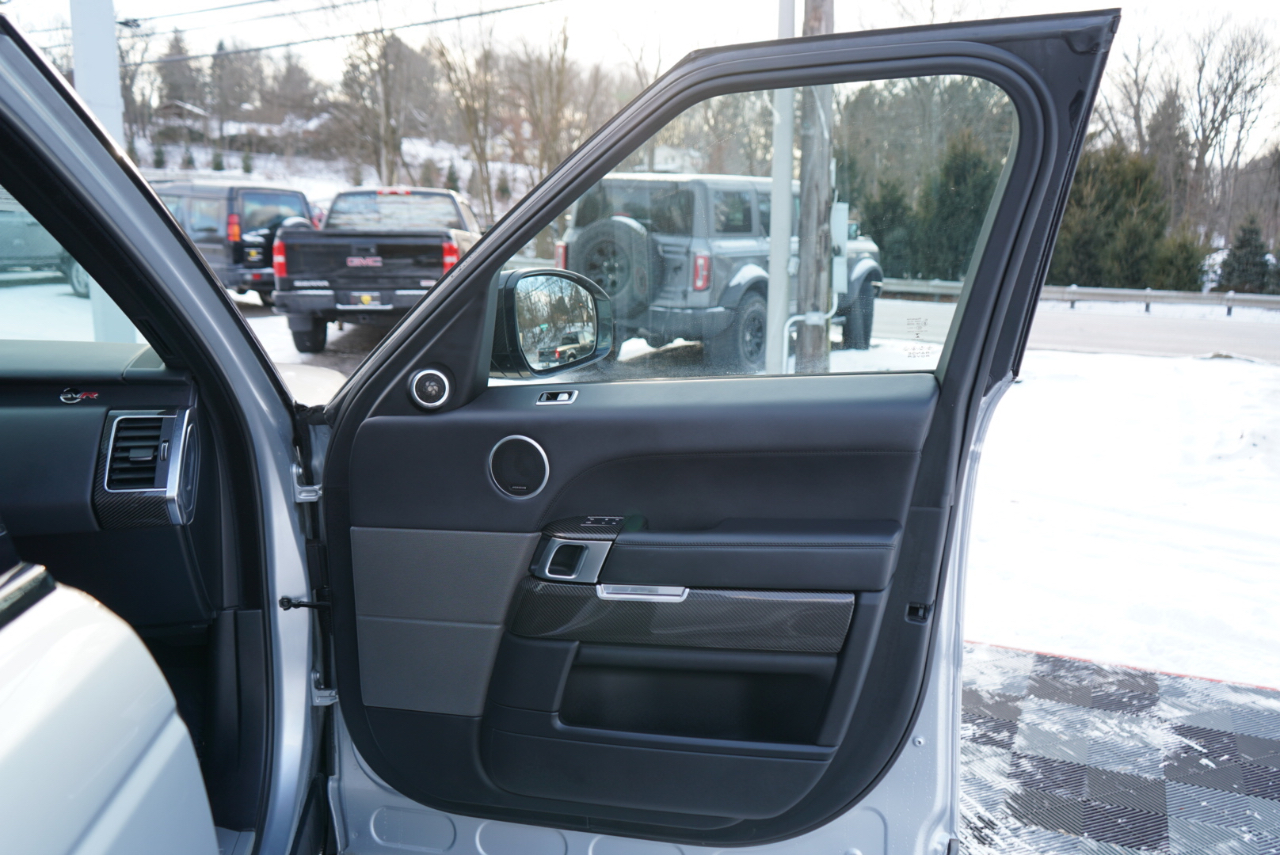 Land Rover Range Rover Sport V8 Supercharged SVR 2019