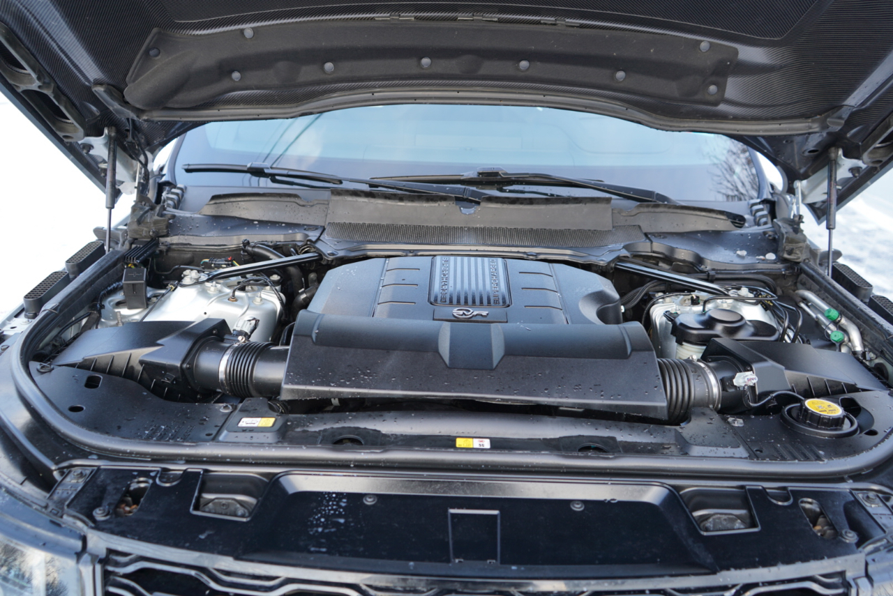 Land Rover Range Rover Sport V8 Supercharged SVR 2019