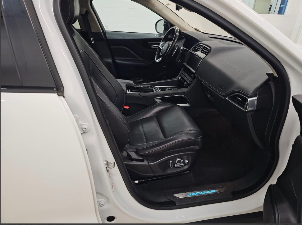 Jaguar F-Pace 25t R-Sport AWD 2020