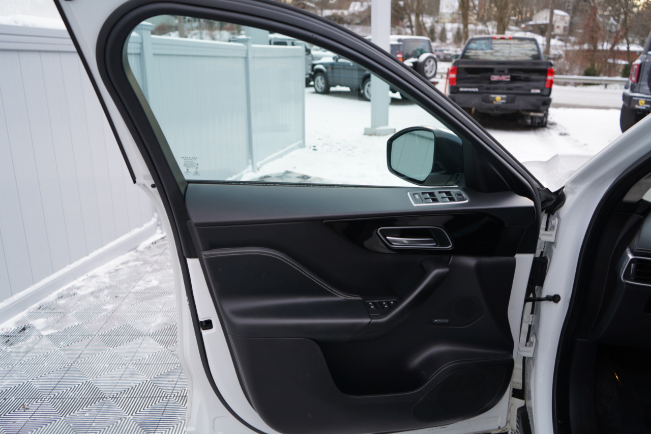 Jaguar F-Pace 25t R-Sport AWD 2020