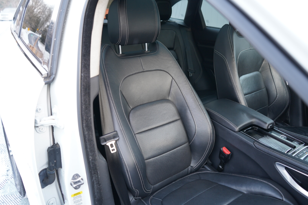 Jaguar F-Pace 25t R-Sport AWD 2020