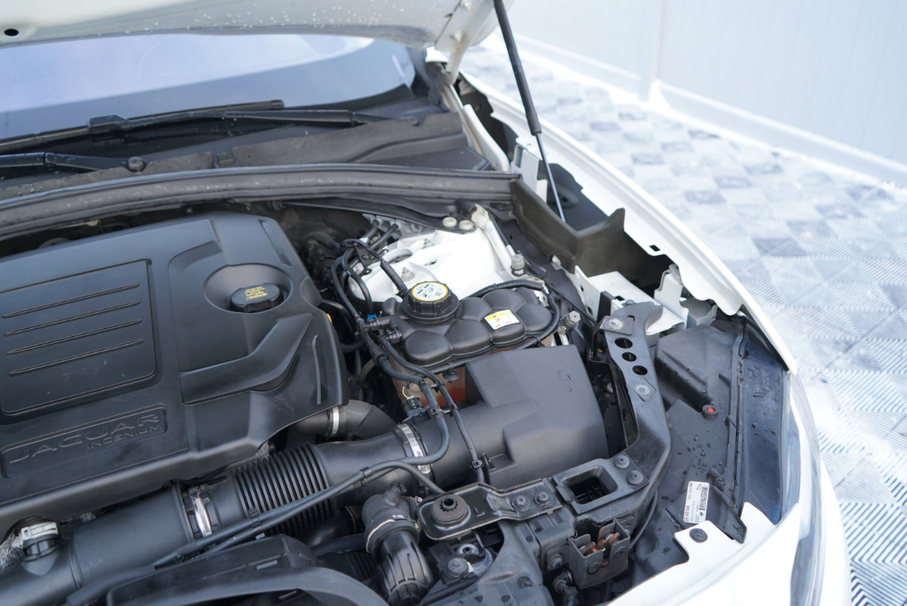 Jaguar F-Pace 25t R-Sport AWD 2020