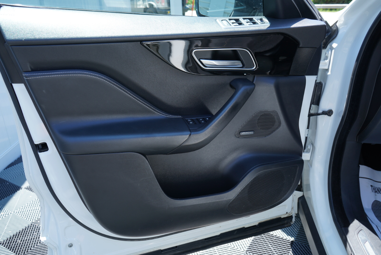 Jaguar F-Pace 25t R-Sport AWD 2020