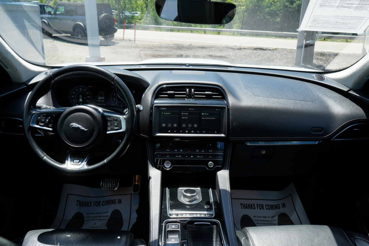 Jaguar F-Pace 25t R-Sport AWD 2020