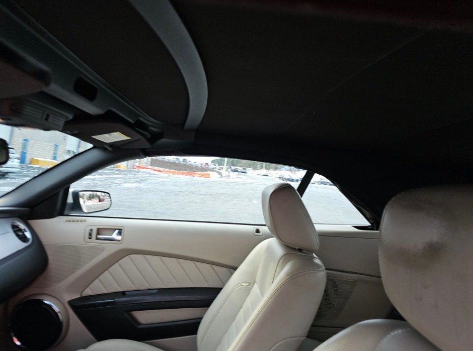 Ford Mustang 2dr Conv V6 Premium 2010