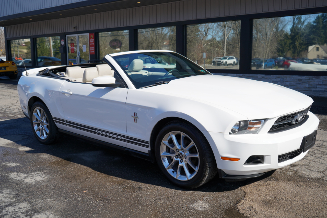 Ford Mustang 2dr Conv V6 Premium 2010