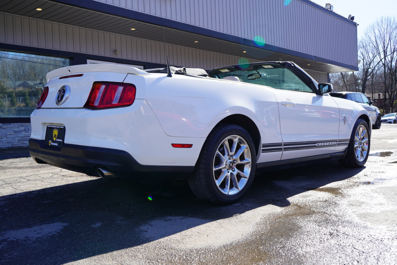 Ford Mustang 2dr Conv V6 Premium 2010