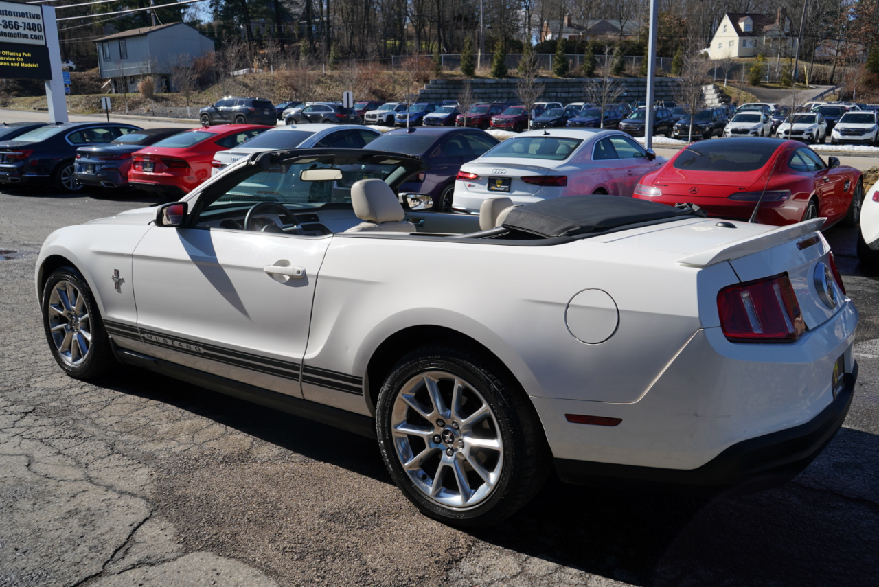 Ford Mustang 2dr Conv V6 Premium 2010