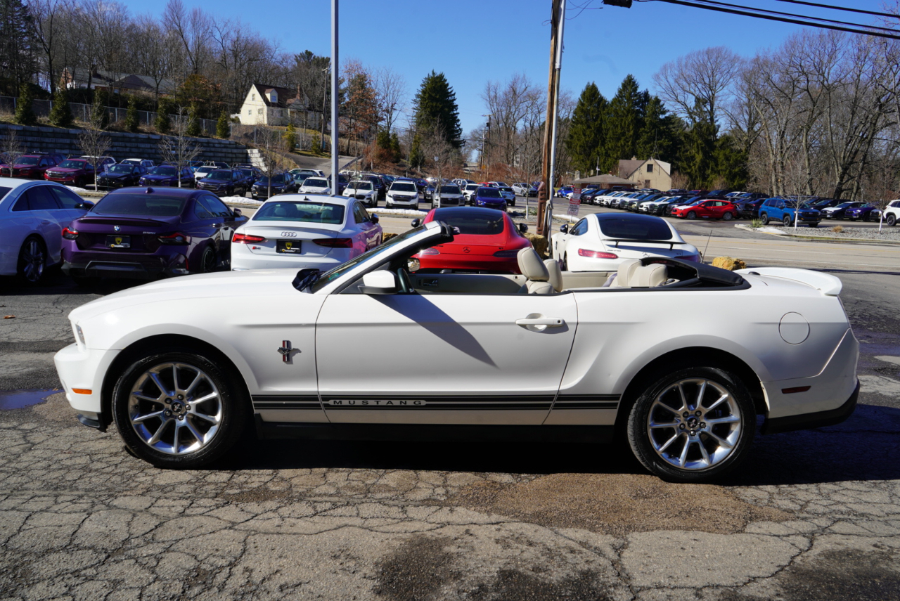 Ford Mustang 2dr Conv V6 Premium 2010