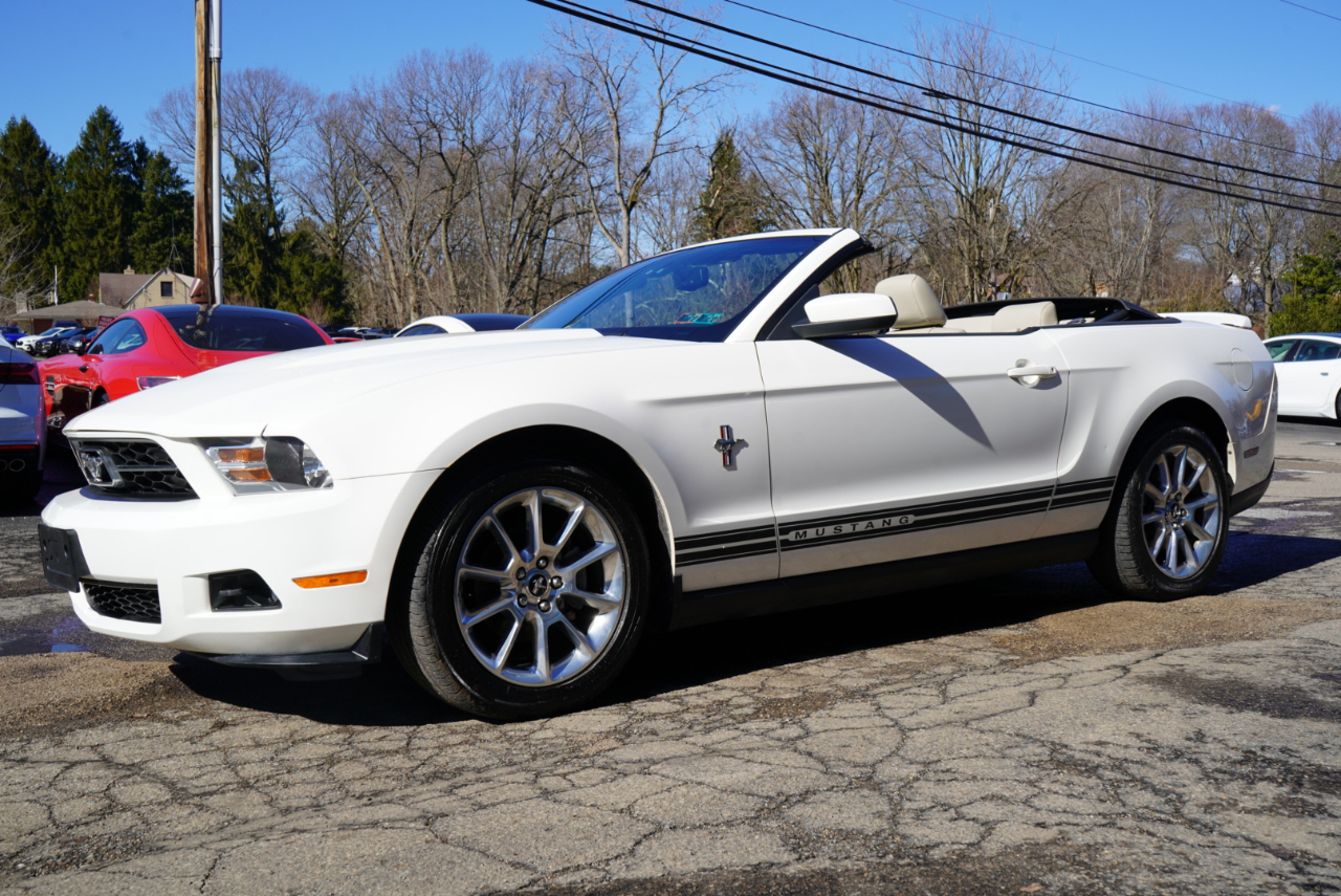 Ford Mustang 2dr Conv V6 Premium 2010
