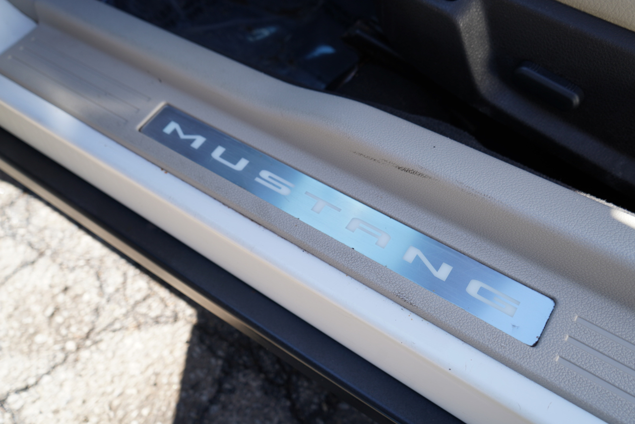 Ford Mustang 2dr Conv V6 Premium 2010