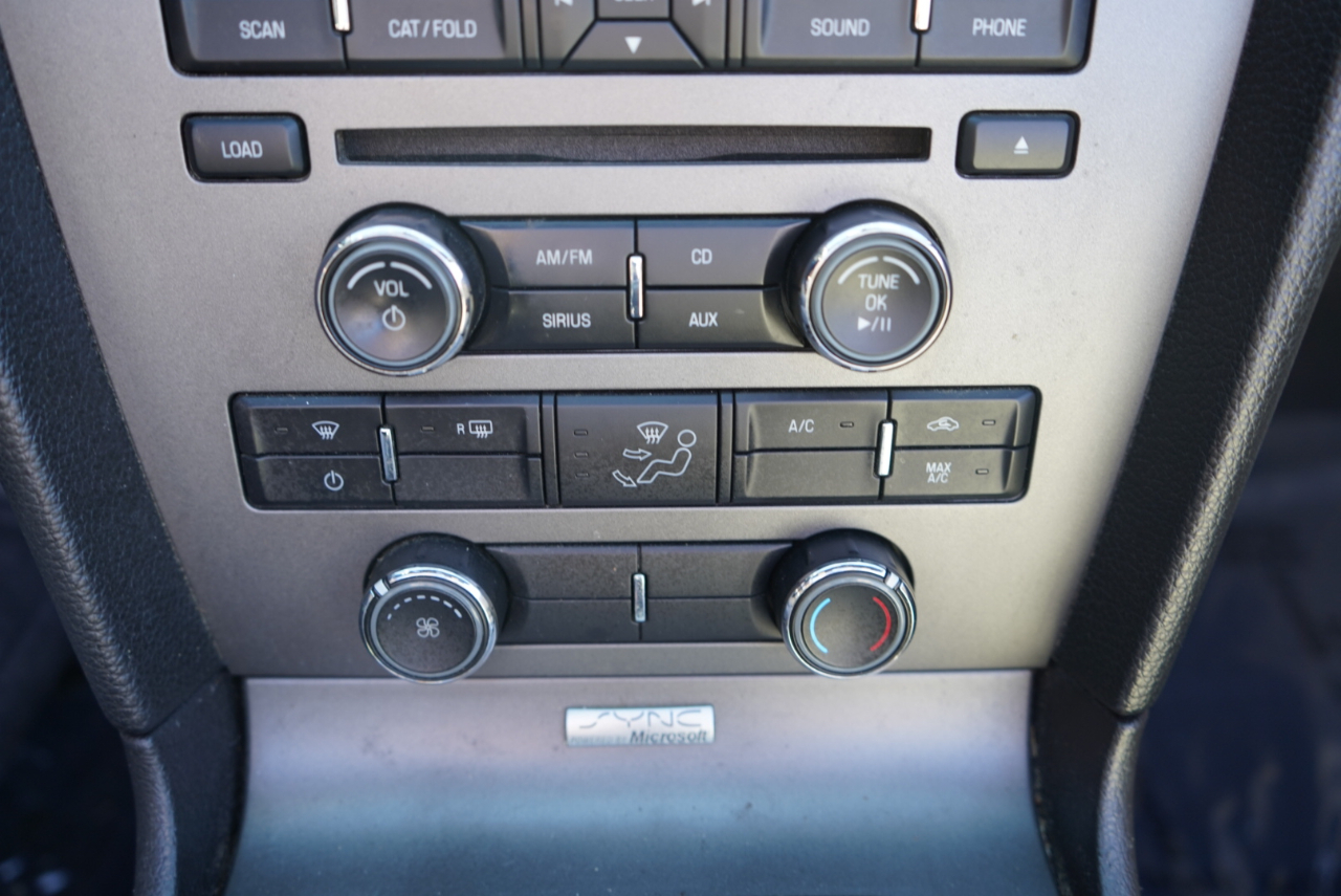 Ford Mustang 2dr Conv V6 Premium 2010