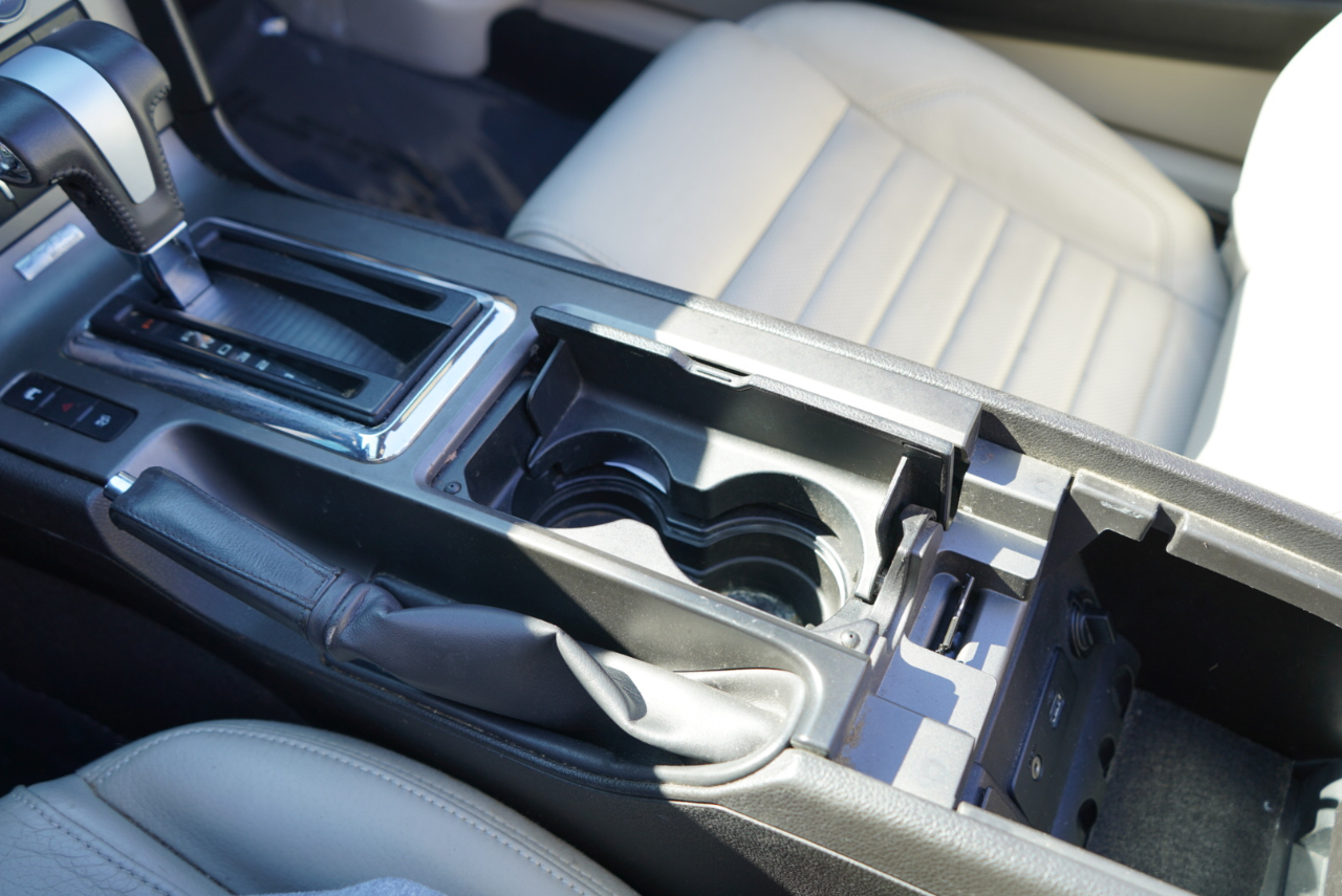 Ford Mustang 2dr Conv V6 Premium 2010