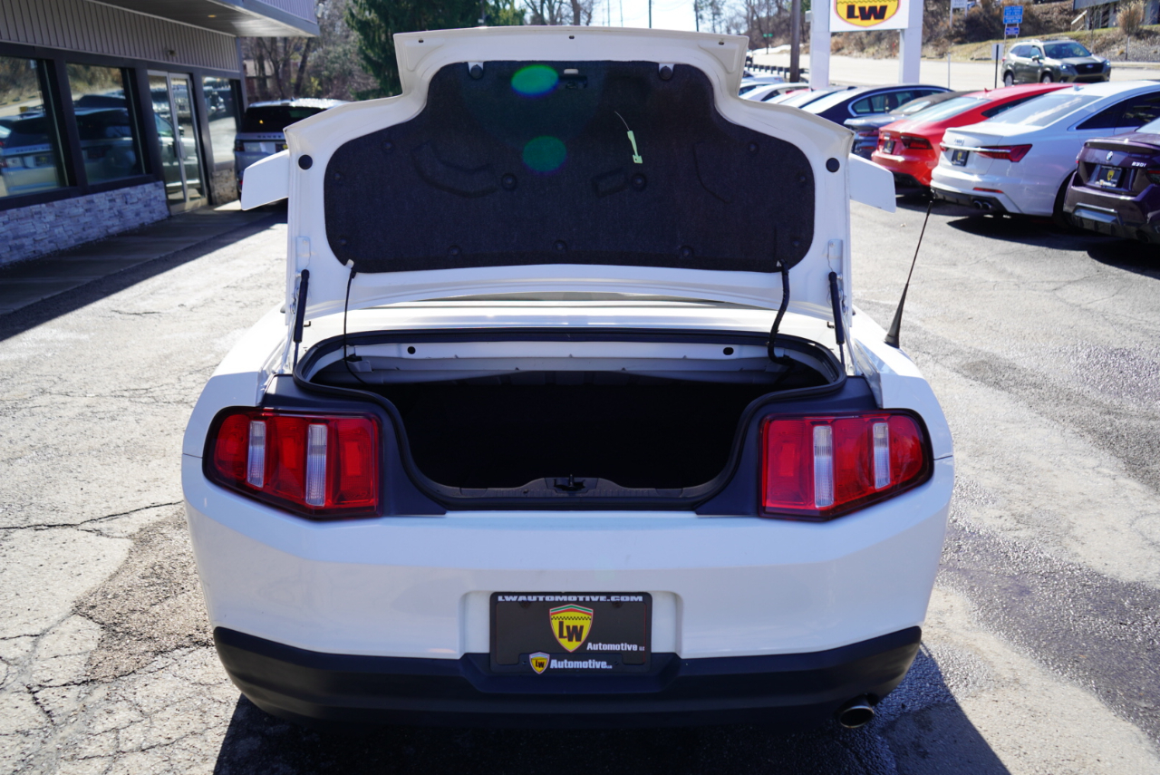 Ford Mustang 2dr Conv V6 Premium 2010