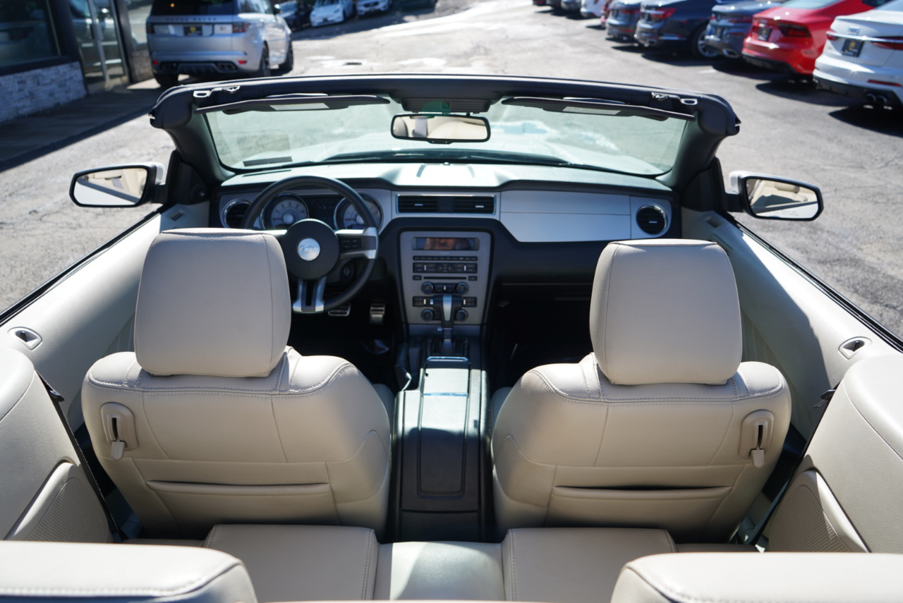 Ford Mustang 2dr Conv V6 Premium 2010